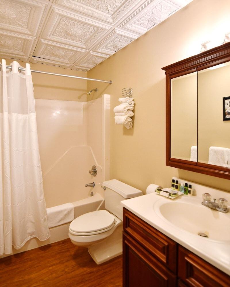 Avon Inn photo 16