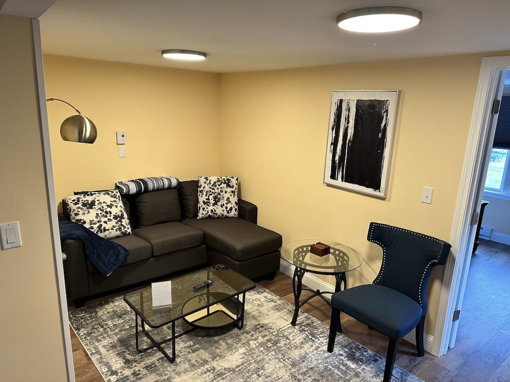 Maple Leaf Motel photo 19