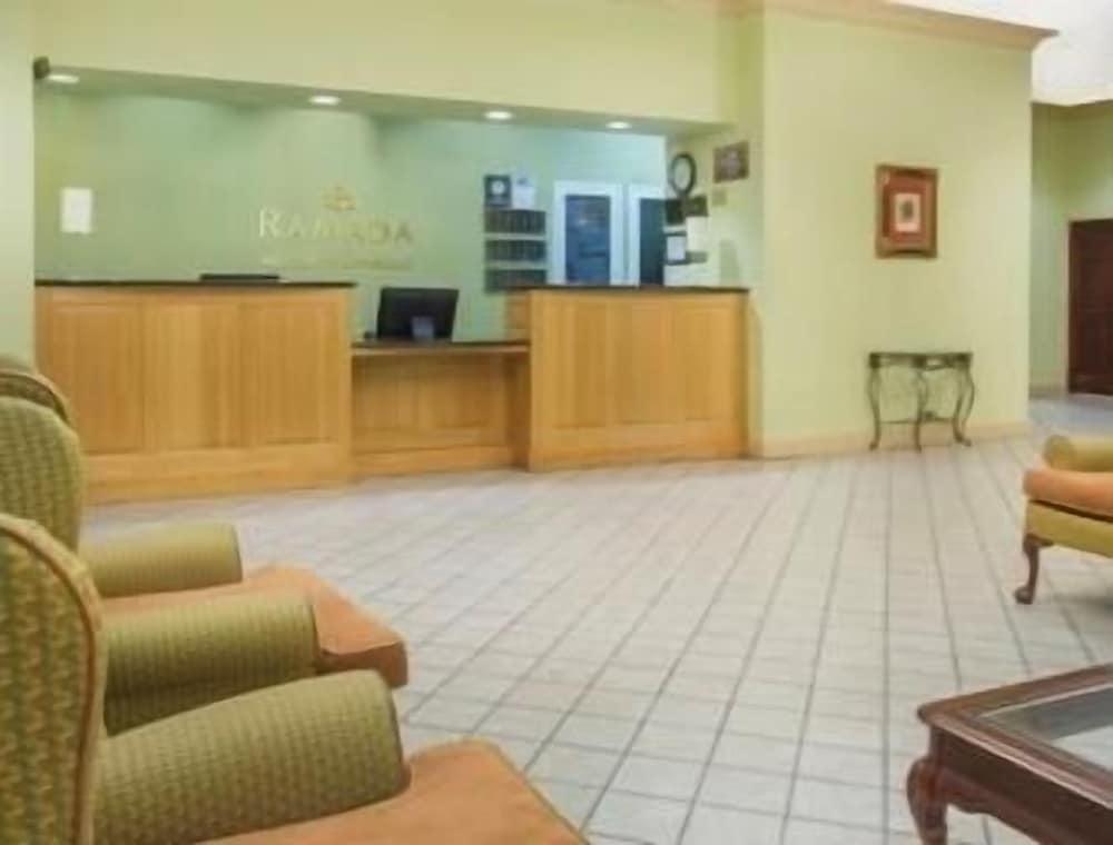 Ramada by Wyndham Wytheville photo 4