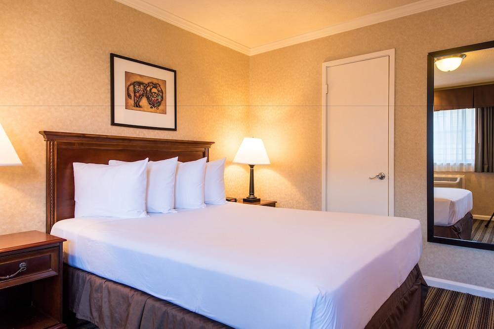 Civic Center Motor Inn photo 8