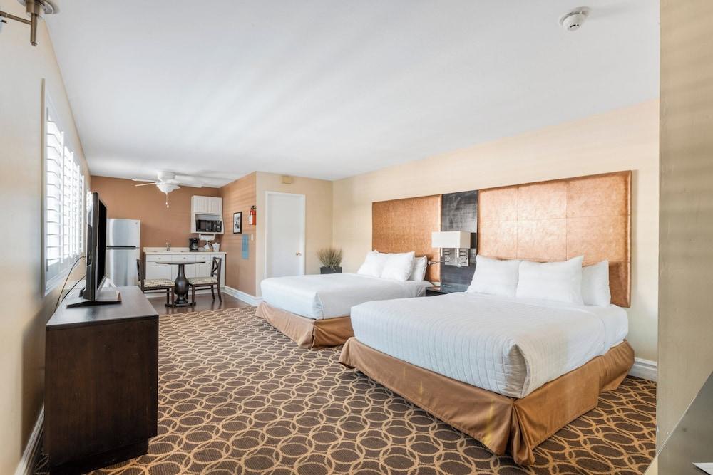 Marin Suites Hotel photo 87