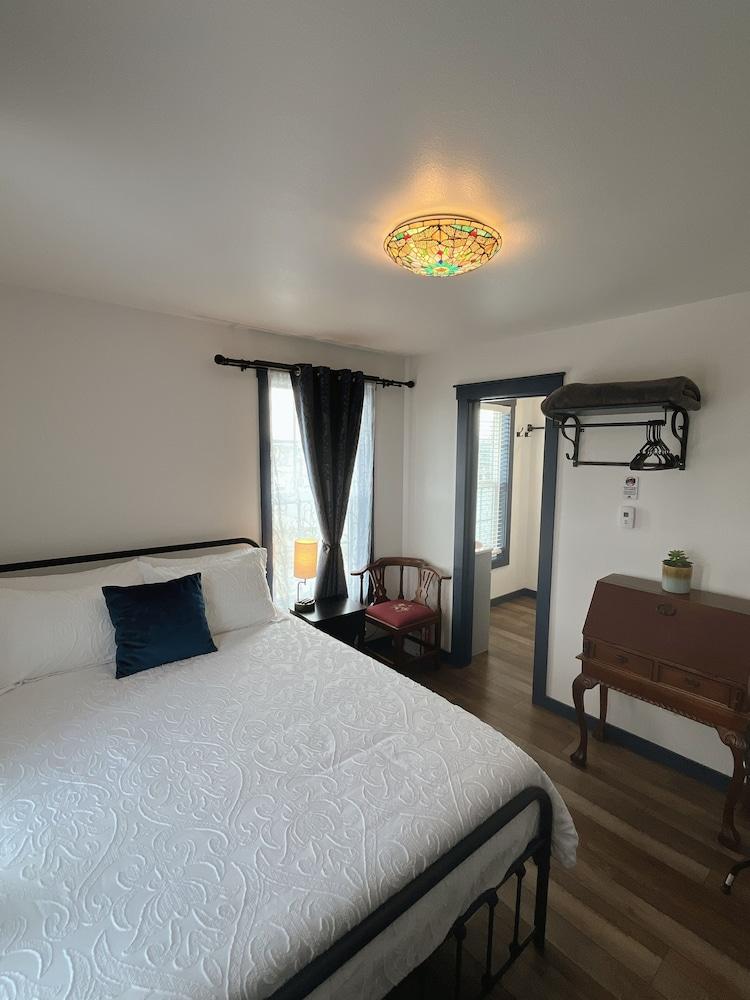 Hyland Hotel photo 5