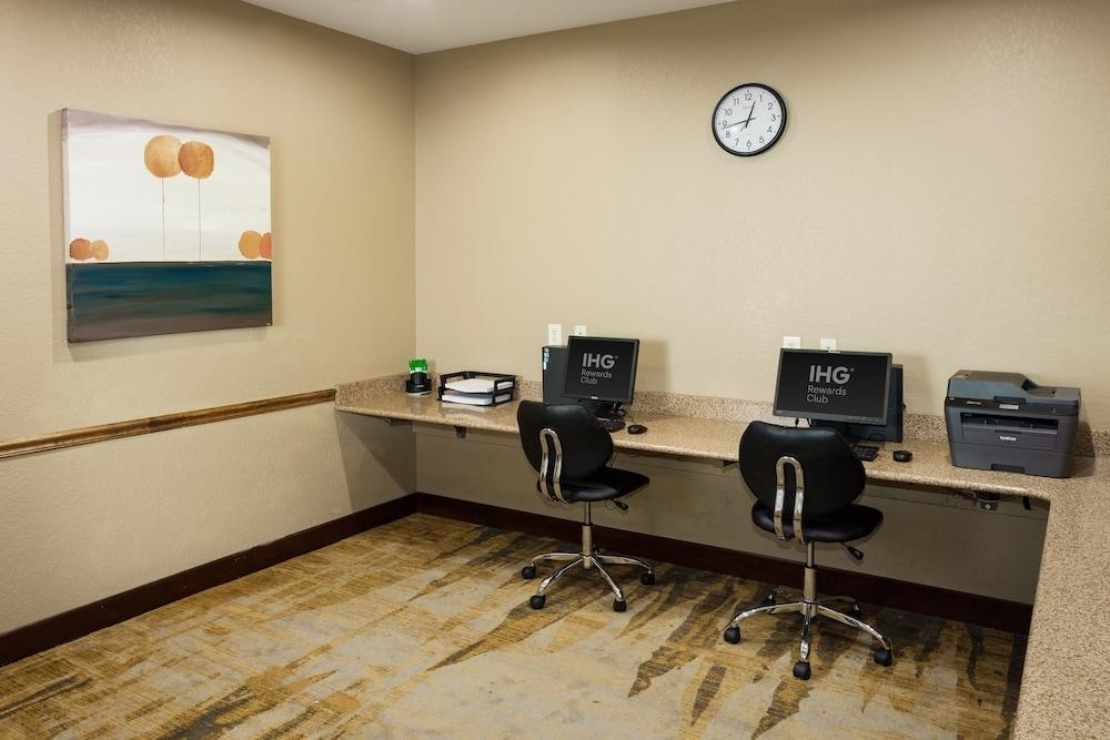 Holiday Inn San Antonio Seaworld by IHG photo 25
