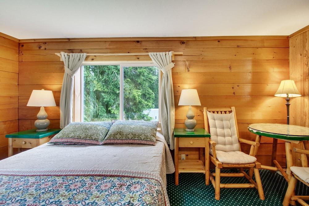 Deer Harbor Inn photo 11