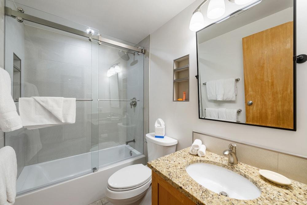 The Vail Spa Condominiums photo 58