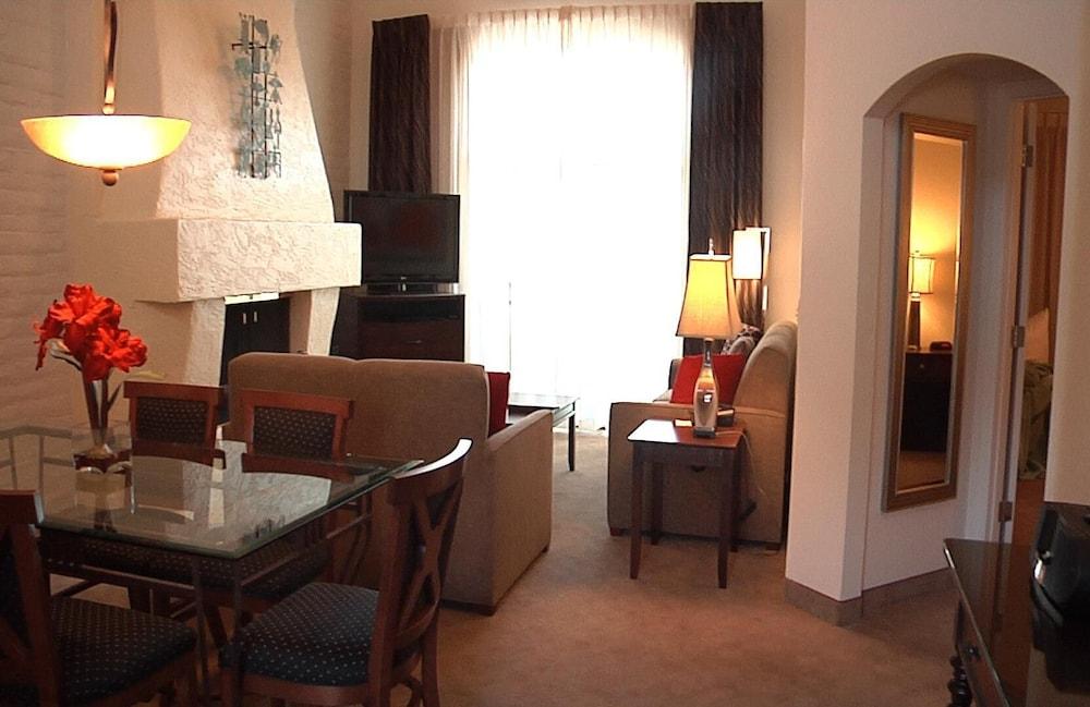 Getaways at Scottsdale Camelback photo 12