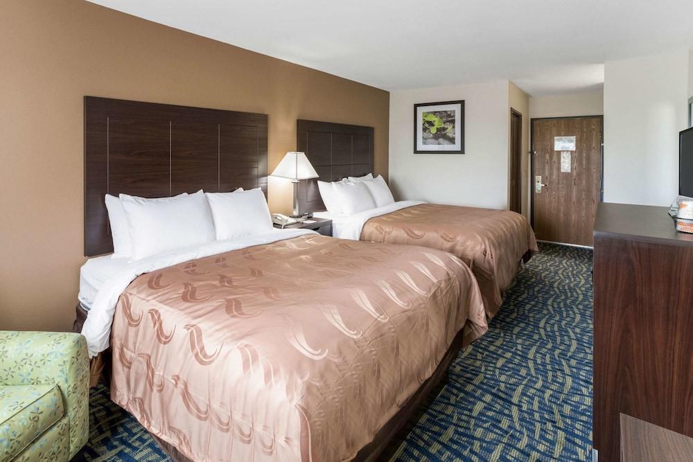 Quality Inn Rochelle photo 37