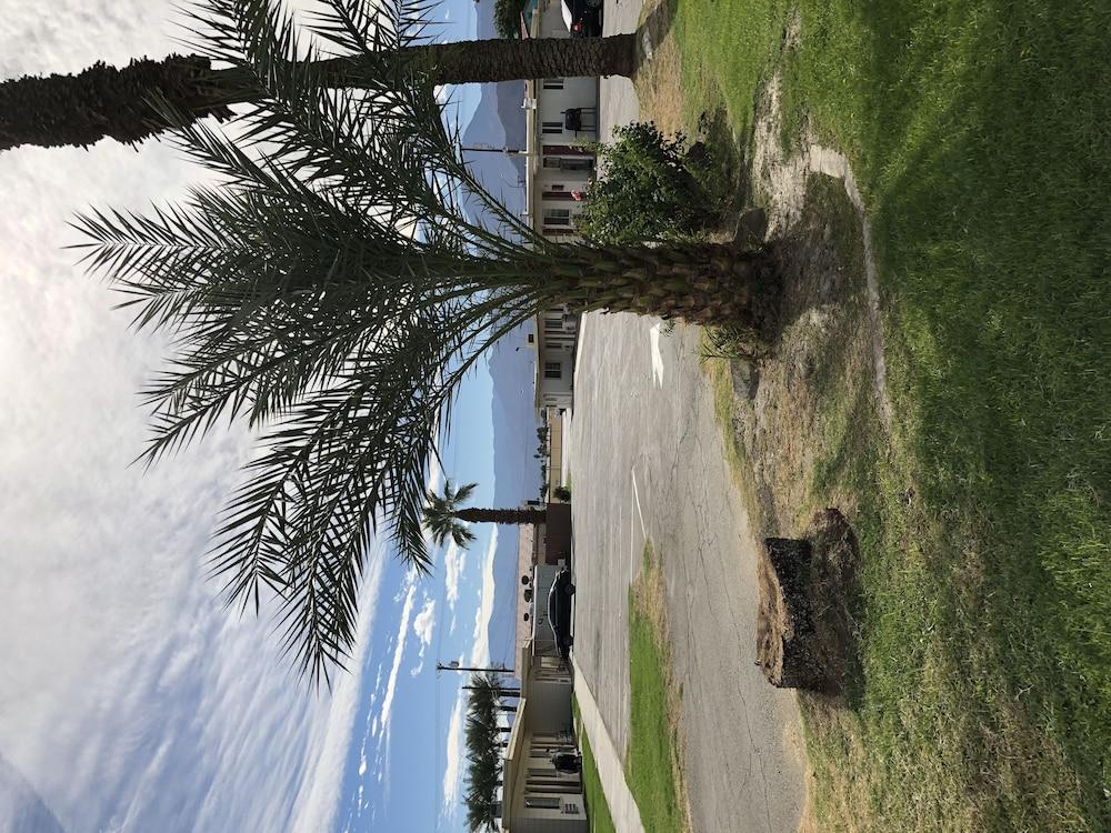 Western Sands Motel photo 22