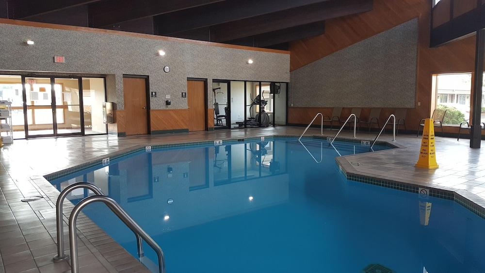 Americas Best Value Inn Chippewa Falls photo 14