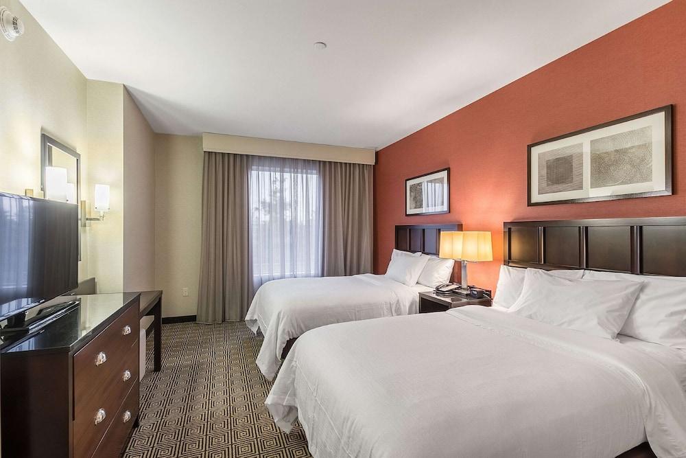 Embassy Suites Newark Airport photo 17