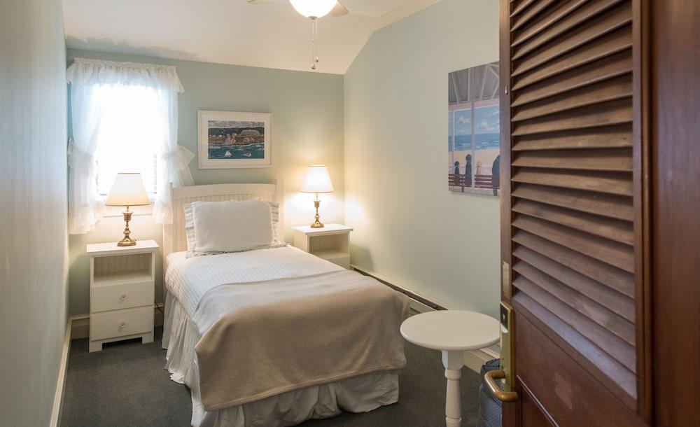 Black Point Inn photo 18