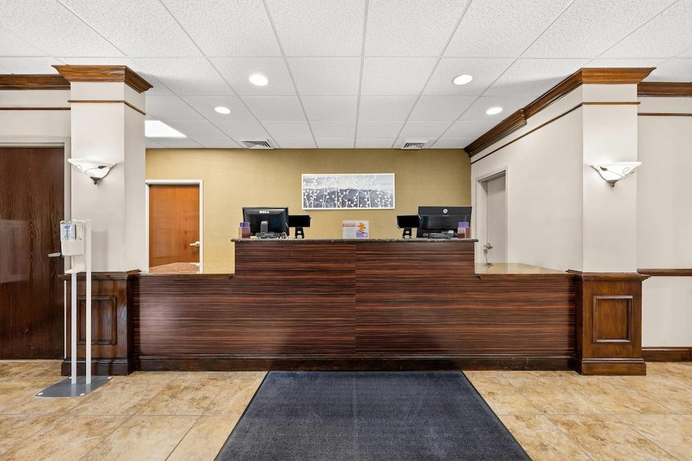 Sleep Inn Boone University Area photo 2