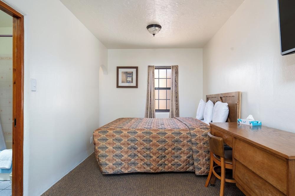 King's Rest Court Inn photo 9