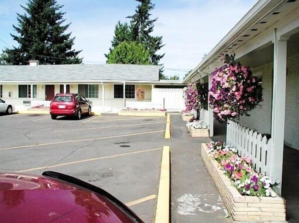 Valley Inn photo 18