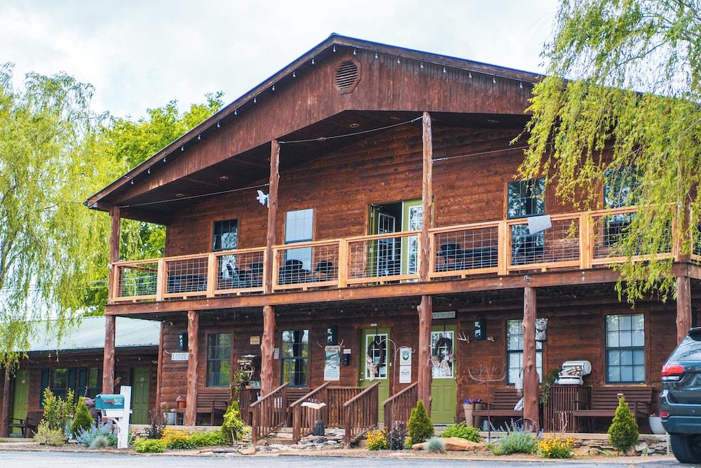Bear Inn Retreat photo 62