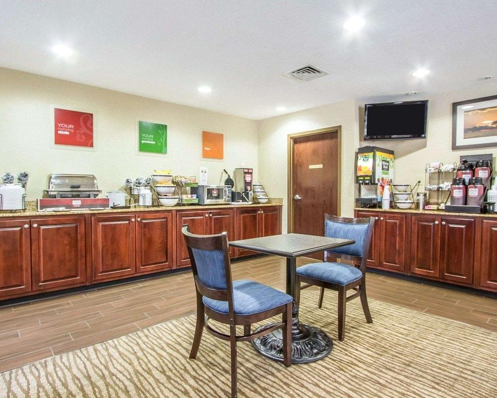 Comfort Inn Poplar Bluff North photo 30