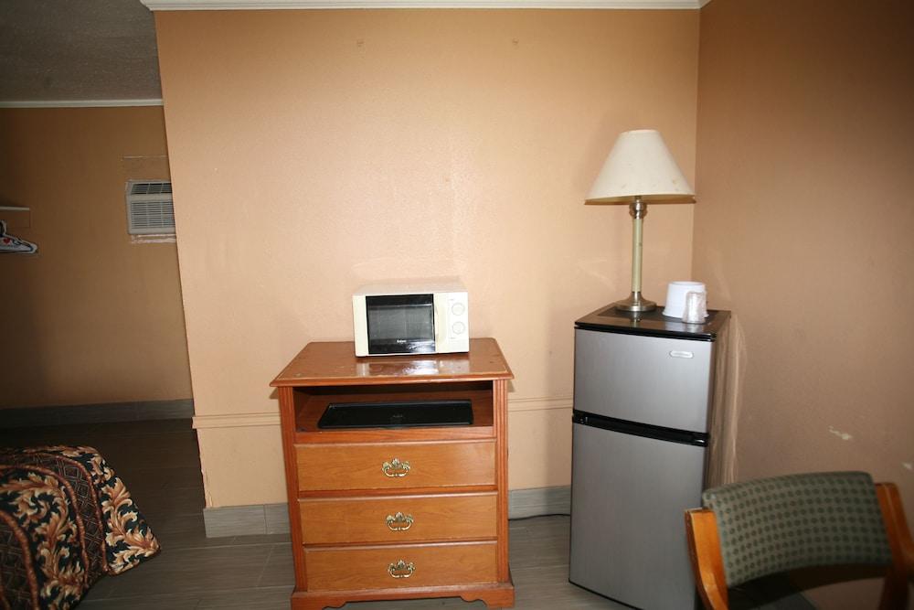 Royal Inn photo 4