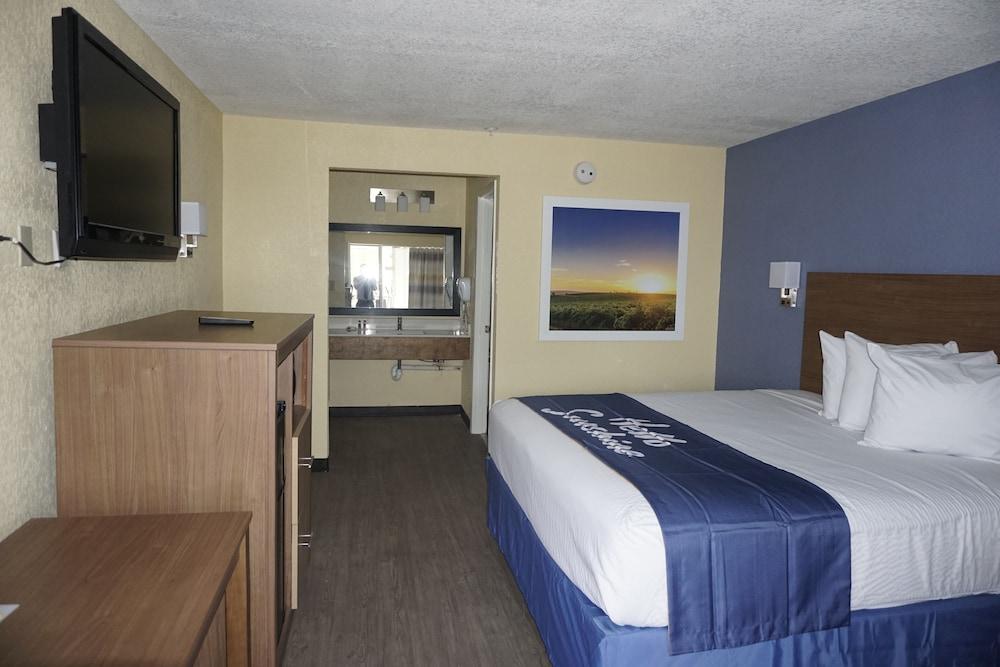 Days Inn by Wyndham Apopka/Orlando photo 36