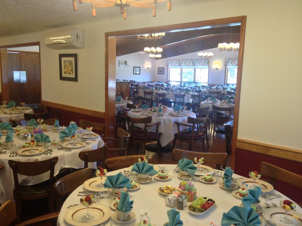 Lukans Farm Resort photo 55