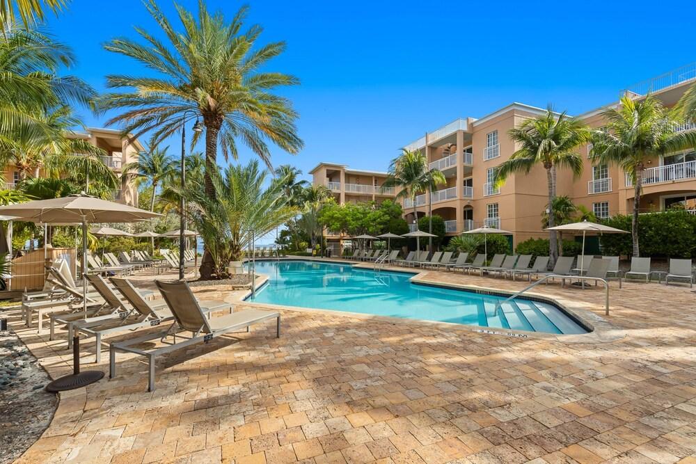 Island View 1BR Residence With Balcony photo 29