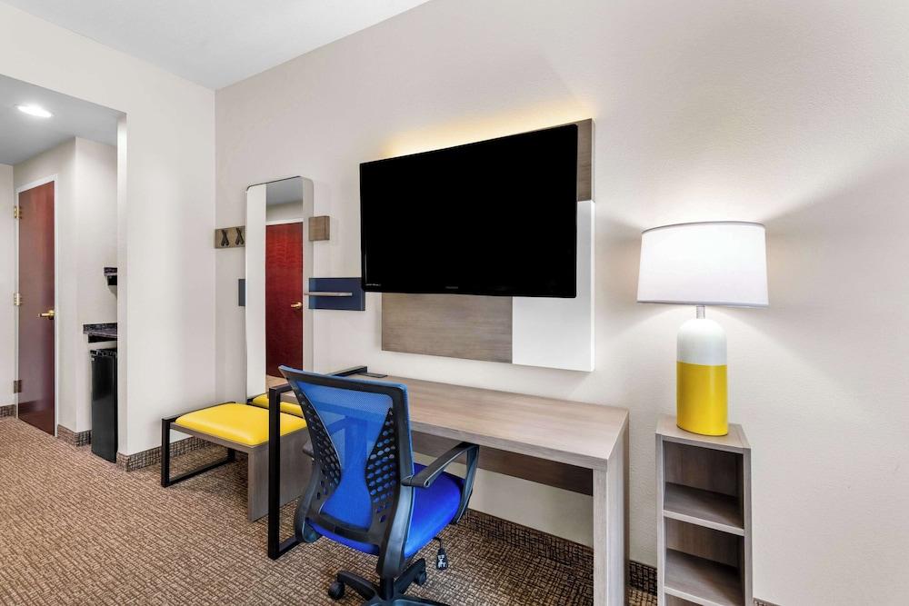 Comfort Inn Harriman photo 5