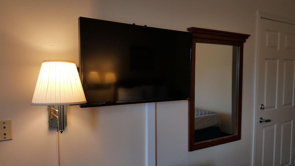 Flamingo Inn photo 14