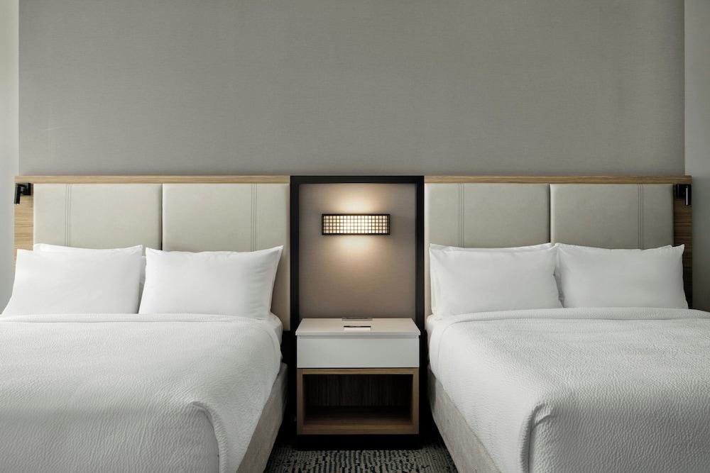 Springhill Suites By Marriott Troy Dayton photo 2