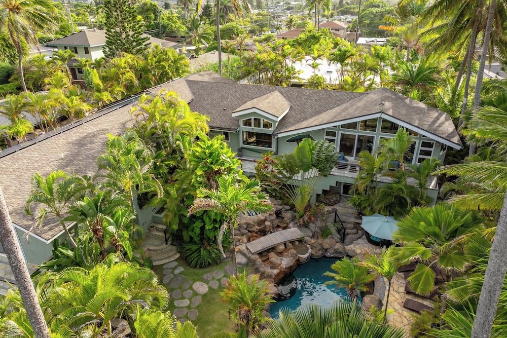Palione Papalani by Avantstay New $1.5m Remodel Steps From Kailua Beach w/ Private Pool & Hot Tub