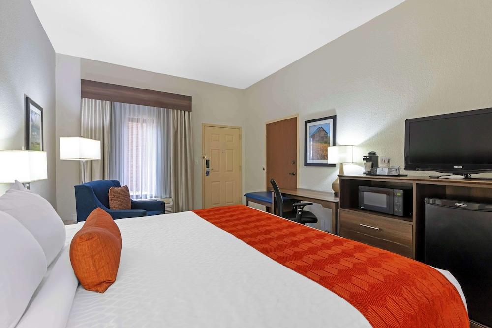 Best Western Colonial Inn photo 22