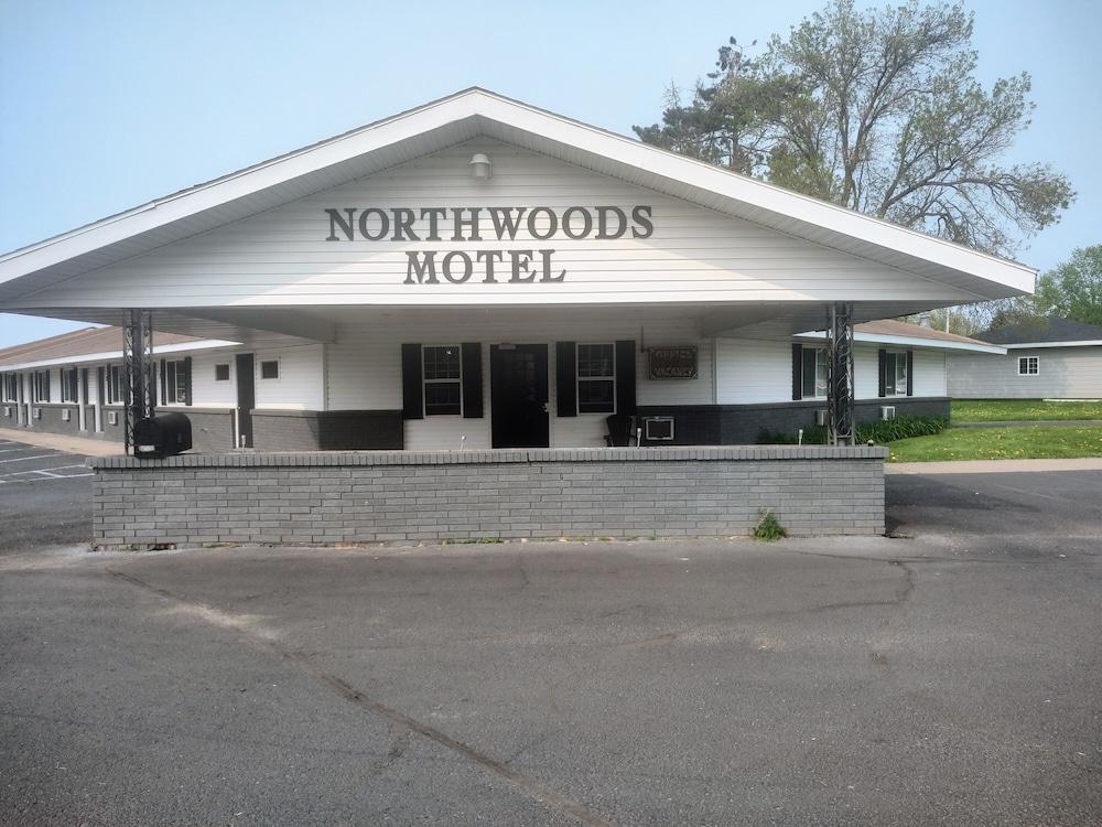 Northwoods Motels photo 1