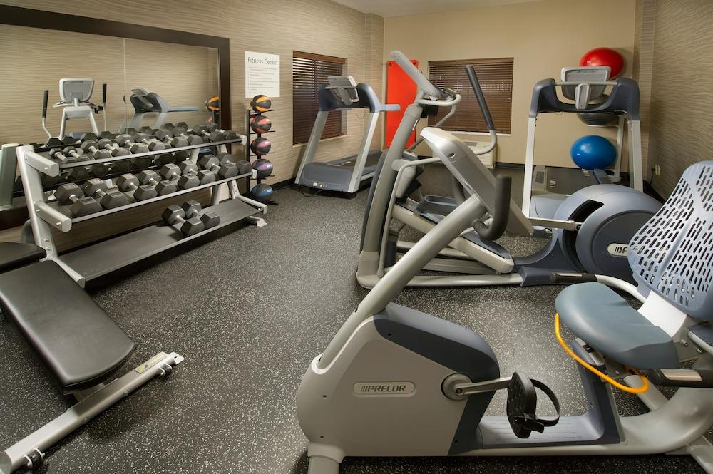 Holiday Inn Express & Suites DFW - Grapevine by IHG photo 40