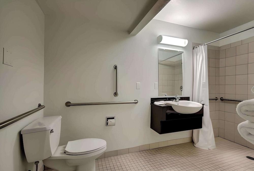 Econo Lodge Midvale photo 5