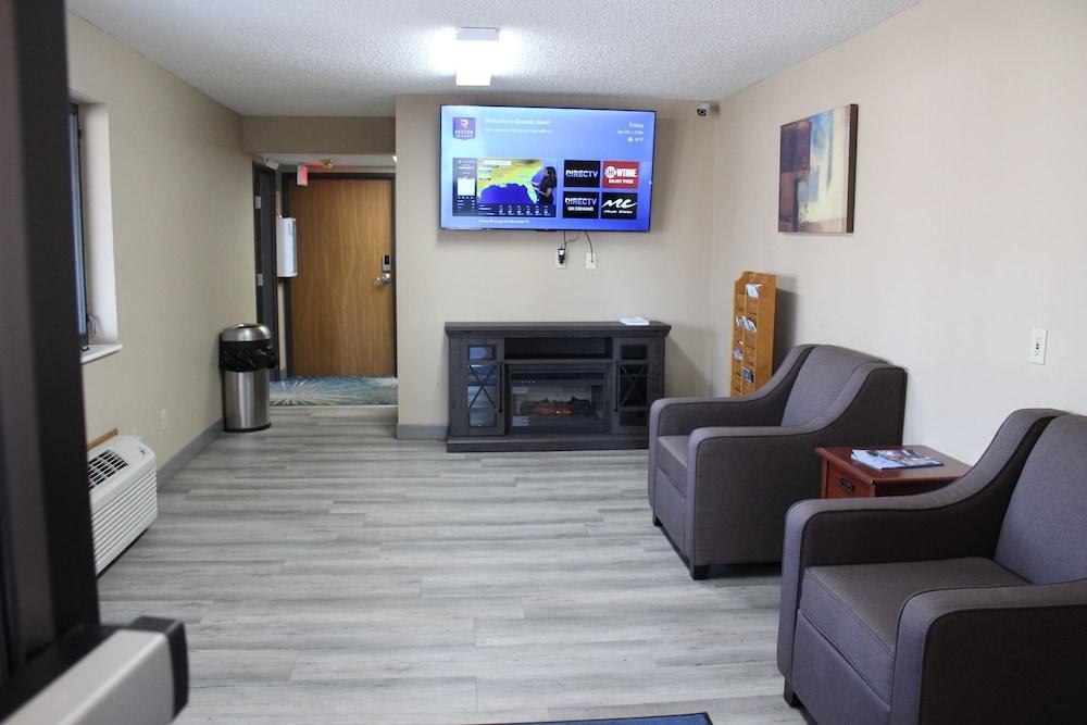Reston Inn & Suites photo 63