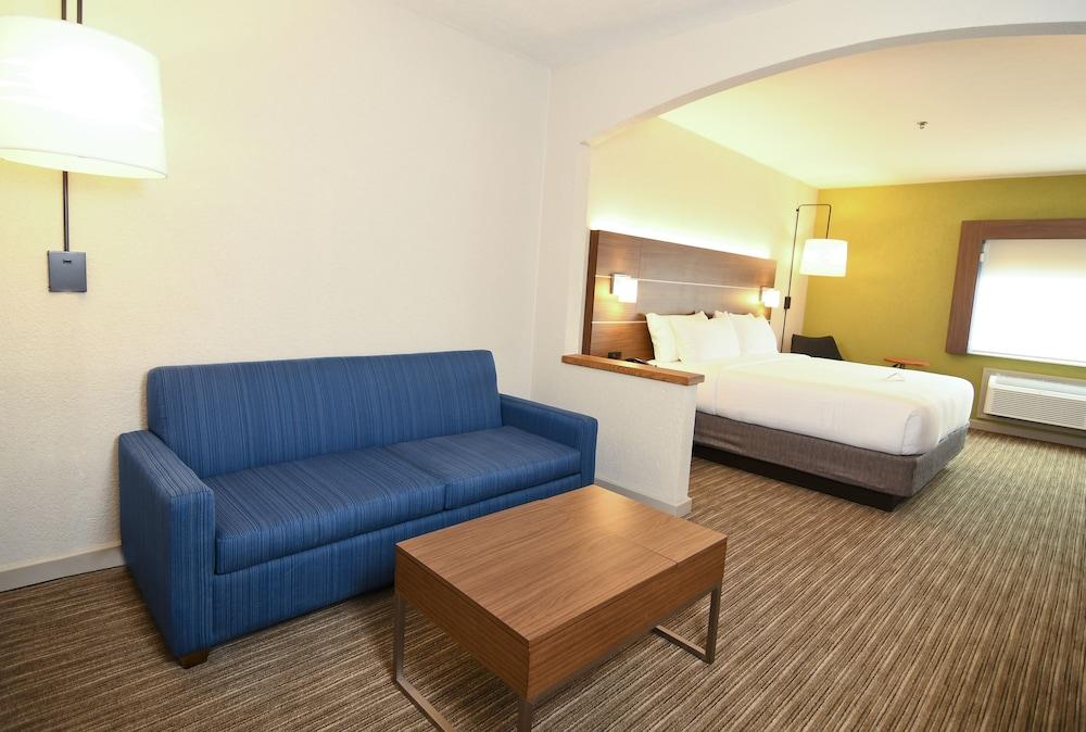 Holiday Inn Express Hotel & Stes Port Clinton-Catawba Island by IHG photo 20