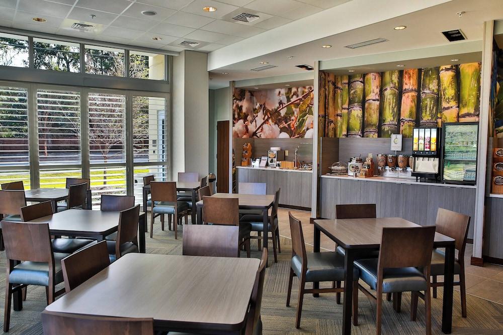 Fairfield Inn & Suites by Marriott Savannah Midtown photo 31