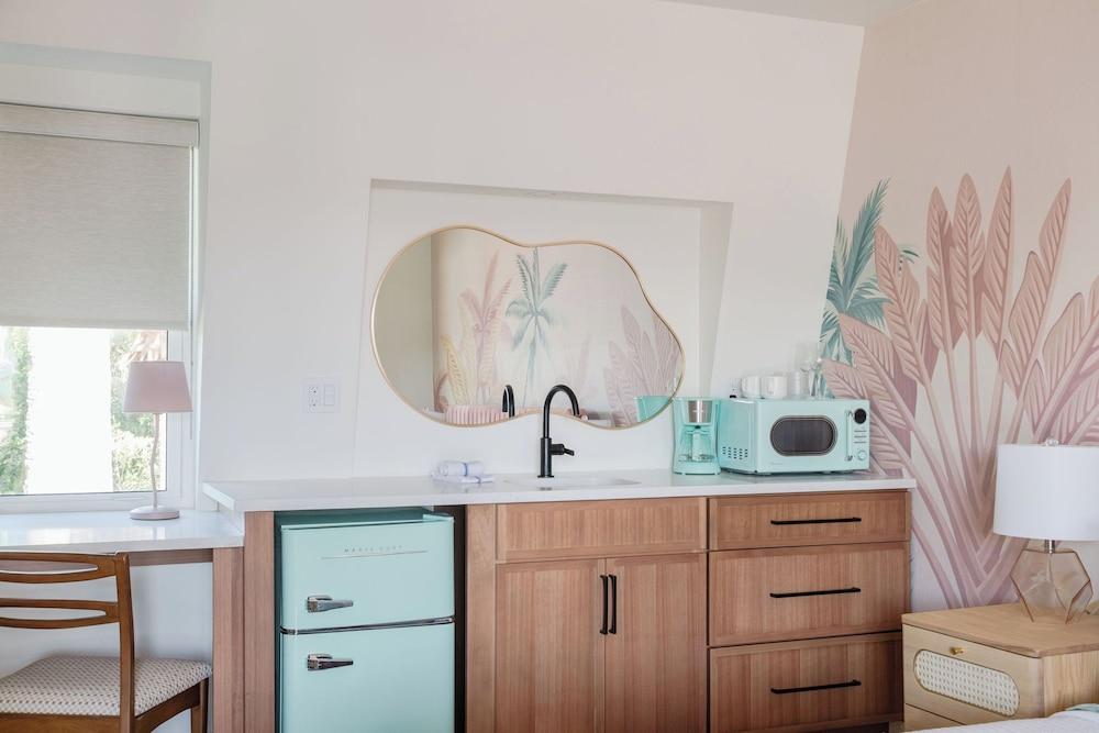 Haleys Court Boutique Motel photo 55