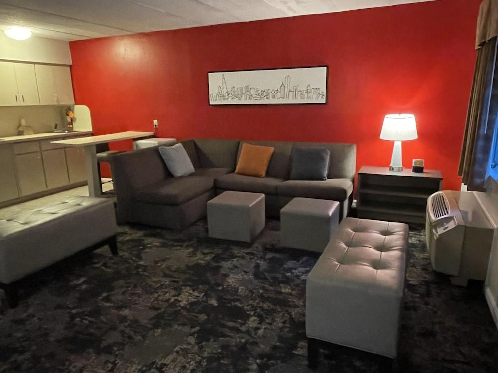 Gold Star Inn & Suites photo 13