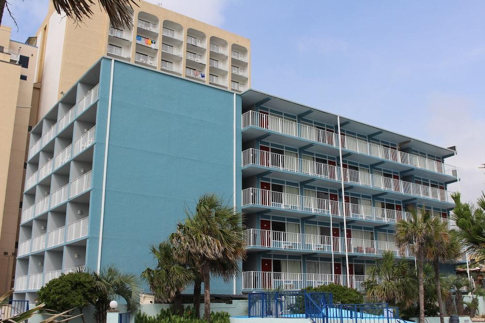 Blu Atlantic Oceanfront Hotel & Suites photo 5
