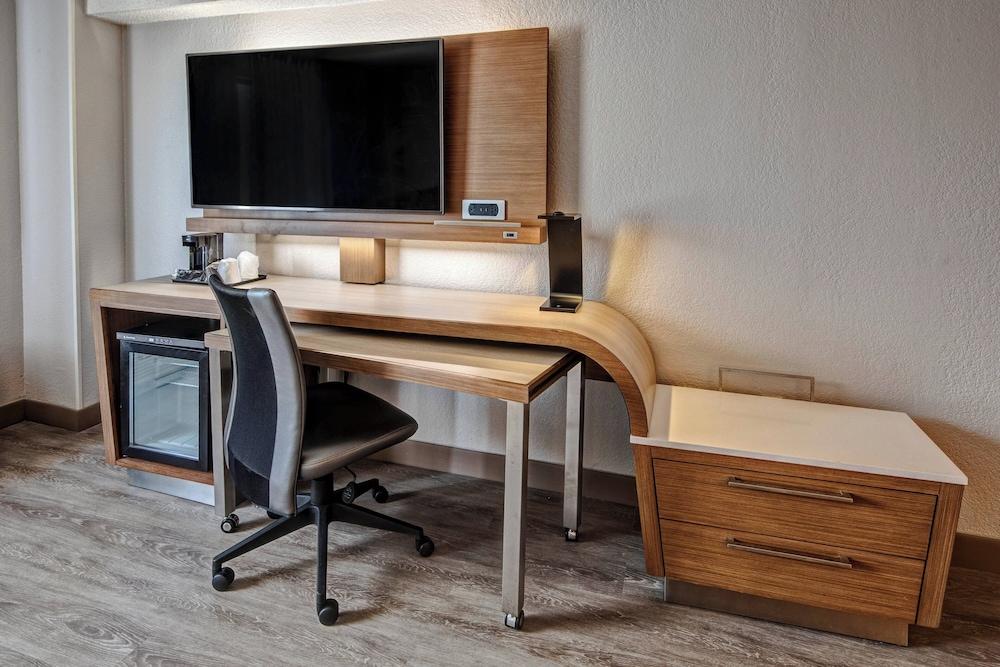 Courtyard By Marriott Vanderbilt-West End photo 10