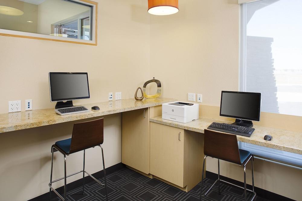 TownePlace Suites by Marriott Goodyear photo 23