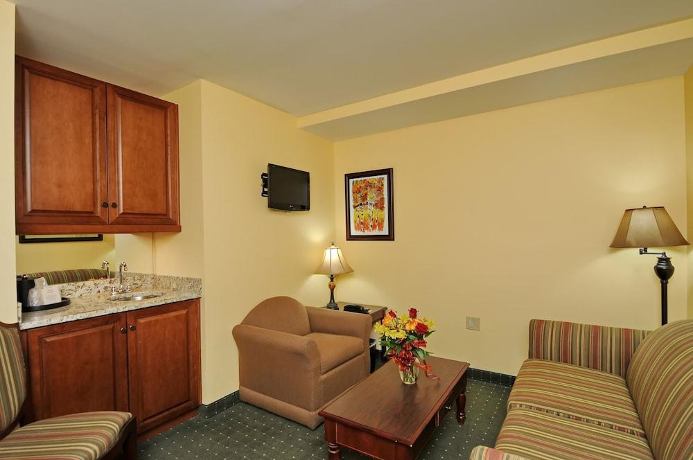 Main Street Inn photo 14