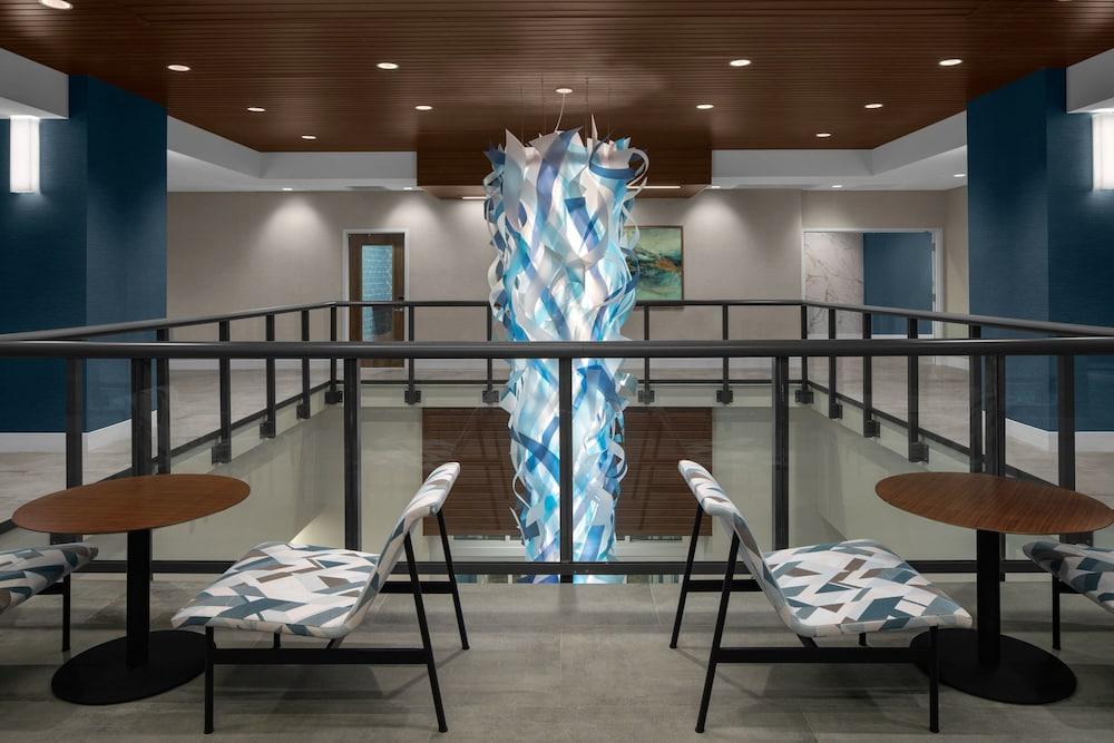 Courtyard by Marriott Myrtle Beach Oceanfront photo 2