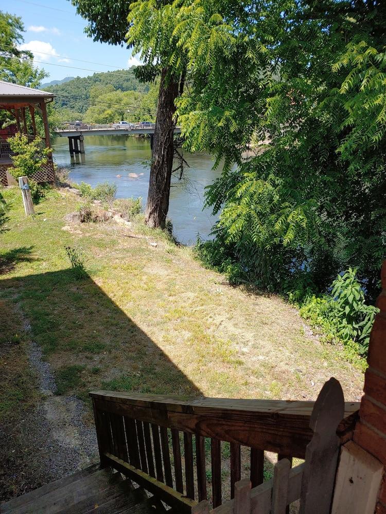 RoseWood Inn photo 34