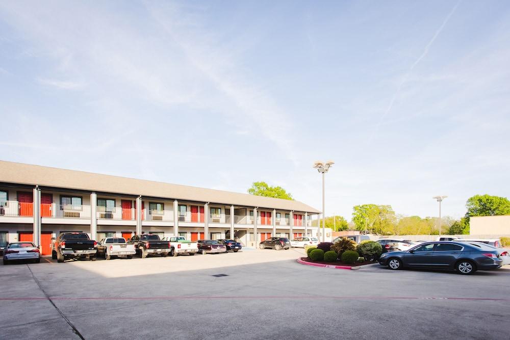 Palace Inn Baytown Spur TX-330 photo 42