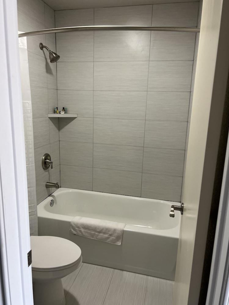 Garden Inn & Suite photo 19