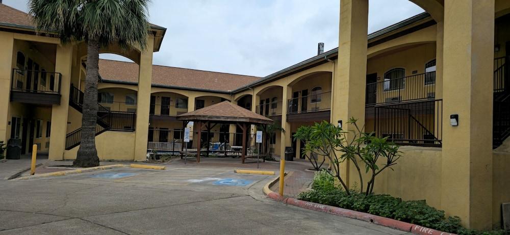 Texas Inn and Suites RGV photo 85