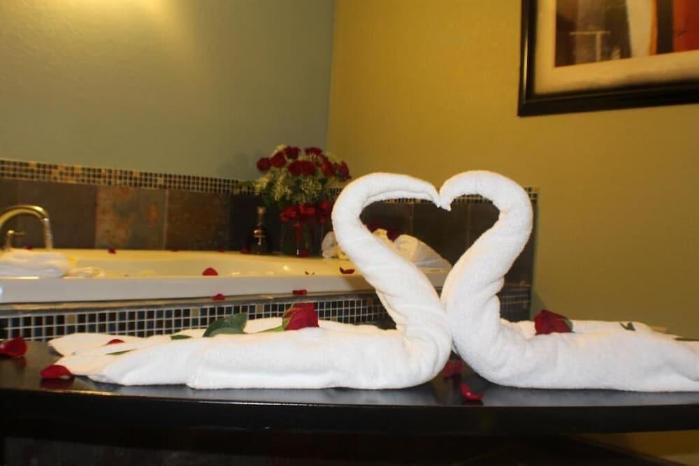 Noble Suites photo 36