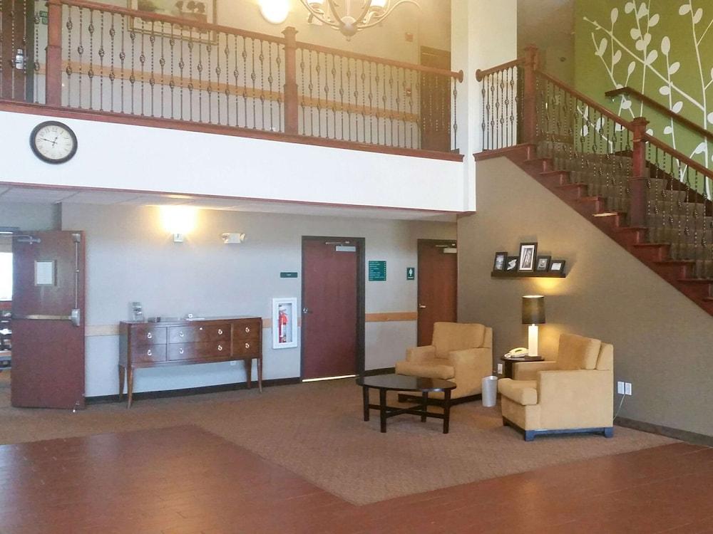 Sleep Inn & Suites Pleasant Hill - Des Moines photo 36