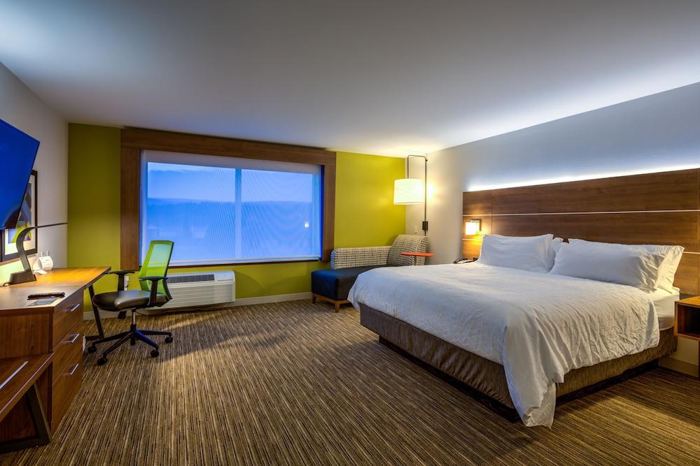 Holiday Inn Express & Suites Reedsville - State Coll Area by IHG photo 16