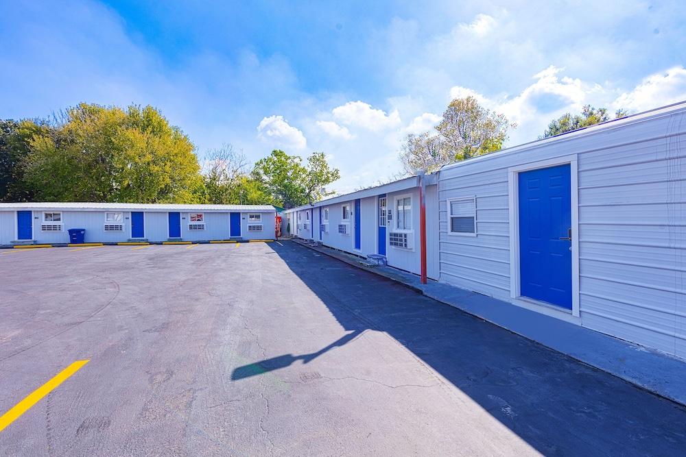 Sands Inn by OYO Winnie photo 36